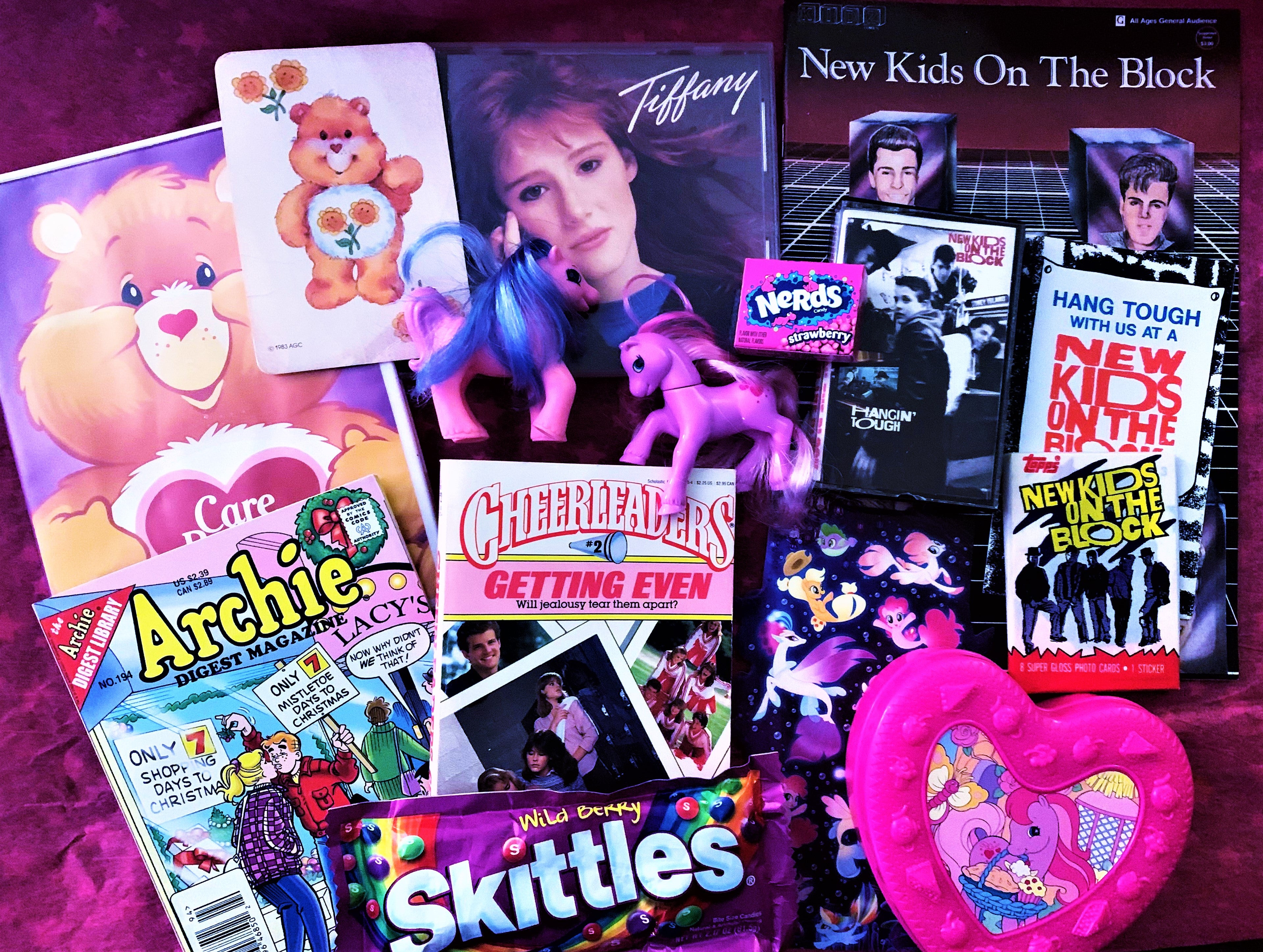 80s Trends Mystery Box 📼🎈