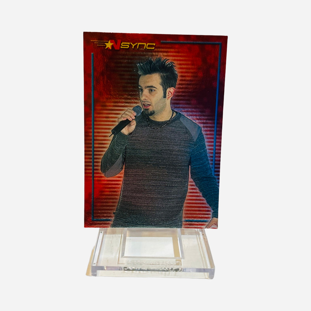 NSYNC Chris Kirkpatrick Trading Card #47 Front – Grey Top Microphone Red Holographic Topps Winterland 2000