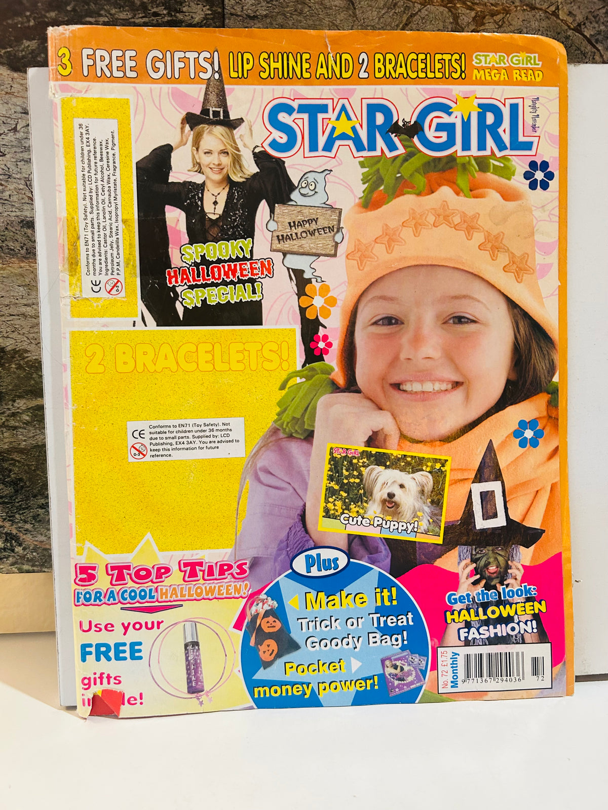 Star Girl Mega Read Spooky Halloween Special front cover