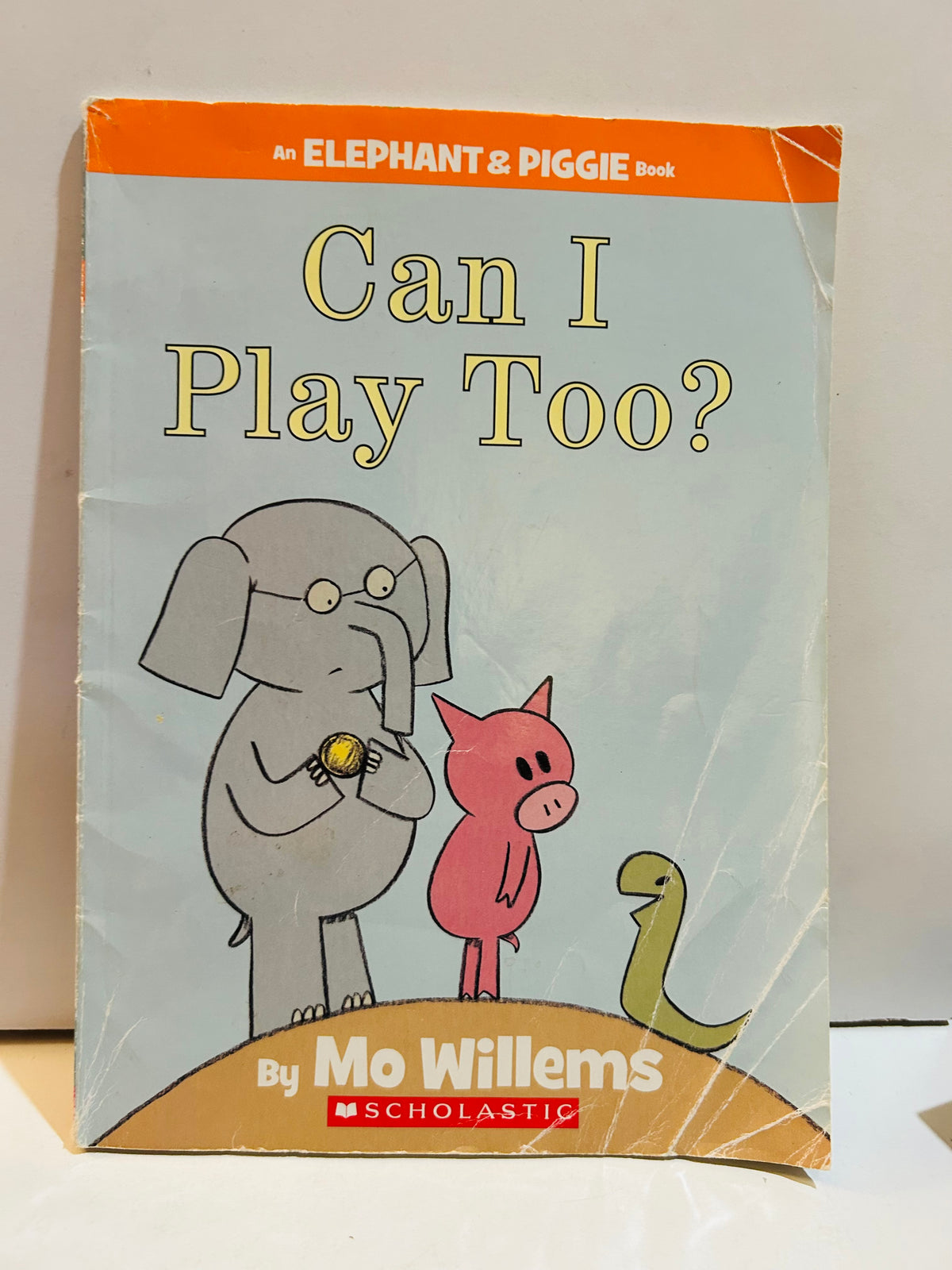 Can I Play Too? An Elephant and Piggie Book by Mo Willems Scholastic 2015 paperback cover