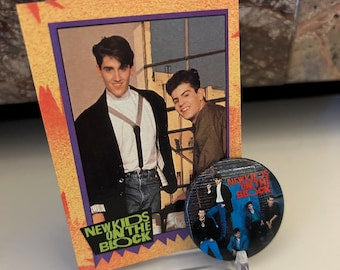 New Kids on the Block 1989 Trading Card #73 and Pin
