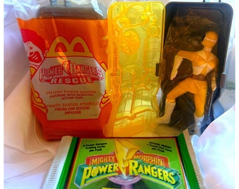 Power Rangers Yellow Ranger Toy and Trading Pack Gift Set