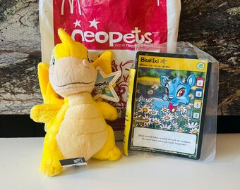 NeoPets 2004 Blue Ixi Neopet Plushy with Card