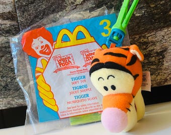 Winnie The Pooh 1999 Tigger Soft Toy Keyclip