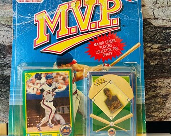New York Mets 1990 Howard Johnson Collectible Pin and Card