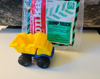 Tonka Toy Dump Truck Under-3 toy 1994 Happy Meal Toy