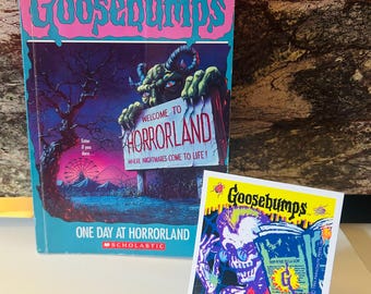 One Day at Horrorland Reprint Goosebumps Book #16 with RARE 1995 Curly Goosebumps Sticker