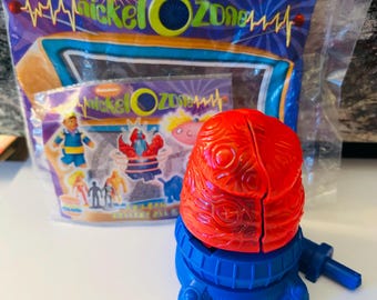 The Allen Strange Spinning Pod 1998 Nickelodeon Toy