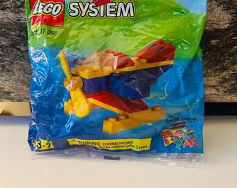 Helicopter Lego 17 piece 1998 Happy Meal Toy (sealed)