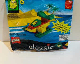 Lego 13 piece 1999 Happy Meal Toy (sealed)