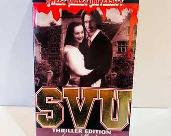 Sweet Valley #11 University Thriller, Love and Murder (1998)