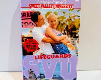 Sweet Valley #22 Elizabeth's Summer Love (1996) University Paperback