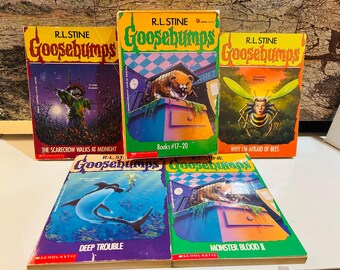 Goosebumps #17-20 Books Box Set 1994 (Preowned)