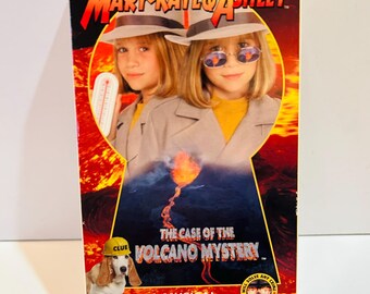 Mary Kate and Ashley VHS Volcano Mystery (1997) VHS