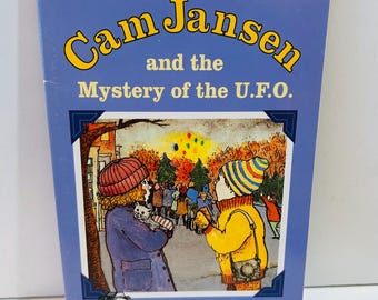 Cam Jensen Paperback by David A. Adler #2 Mystery of the UFO (1997)