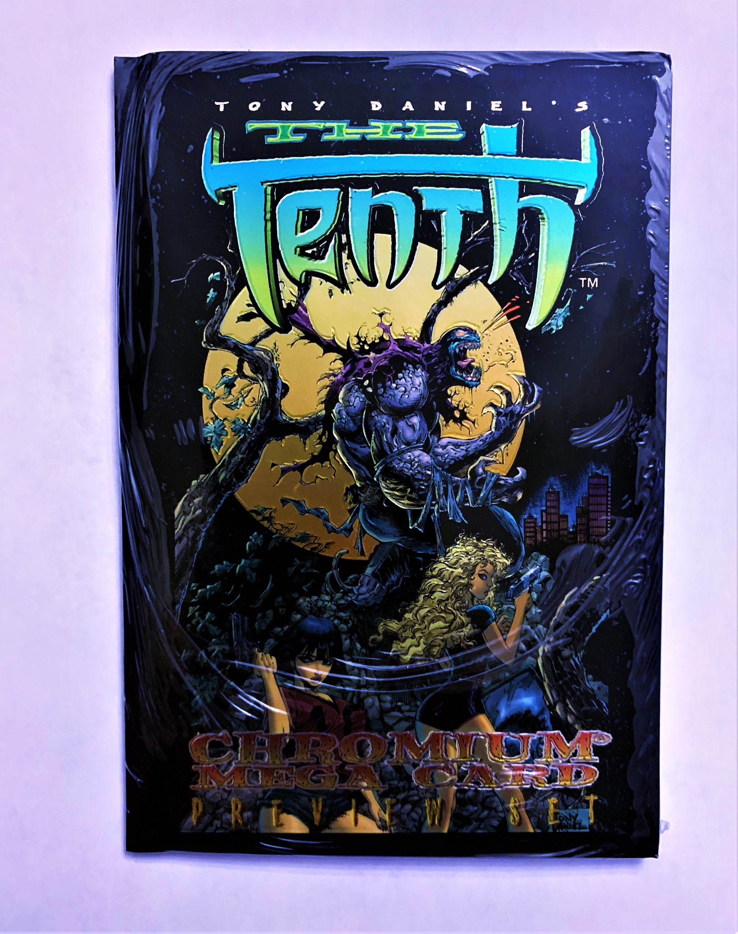One Pack 1997 Chromum Mega Card Preview Folder (sealed, not opened)