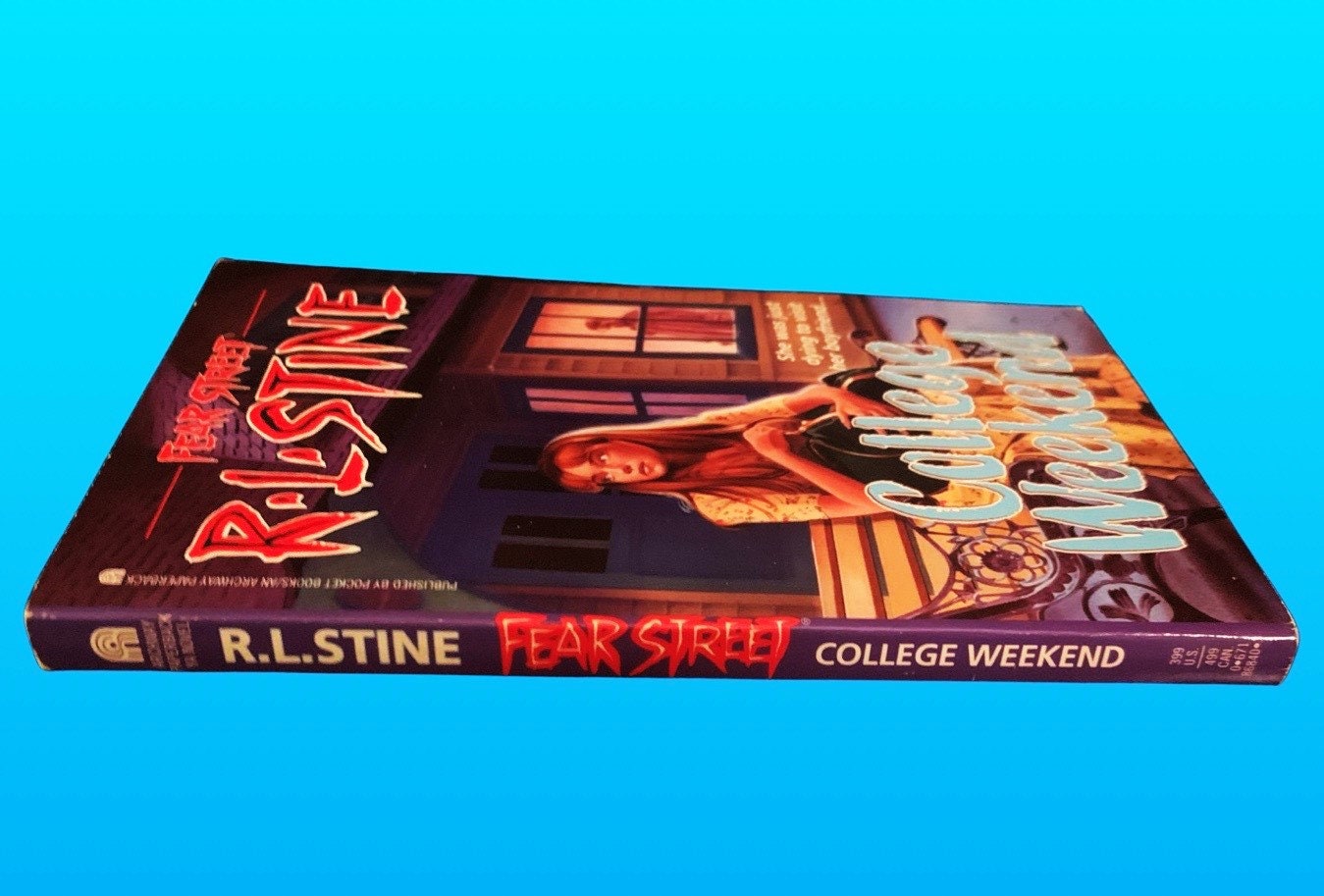 College Weekend (1995 1st Edition) Fear Street Book by R.L. Stine