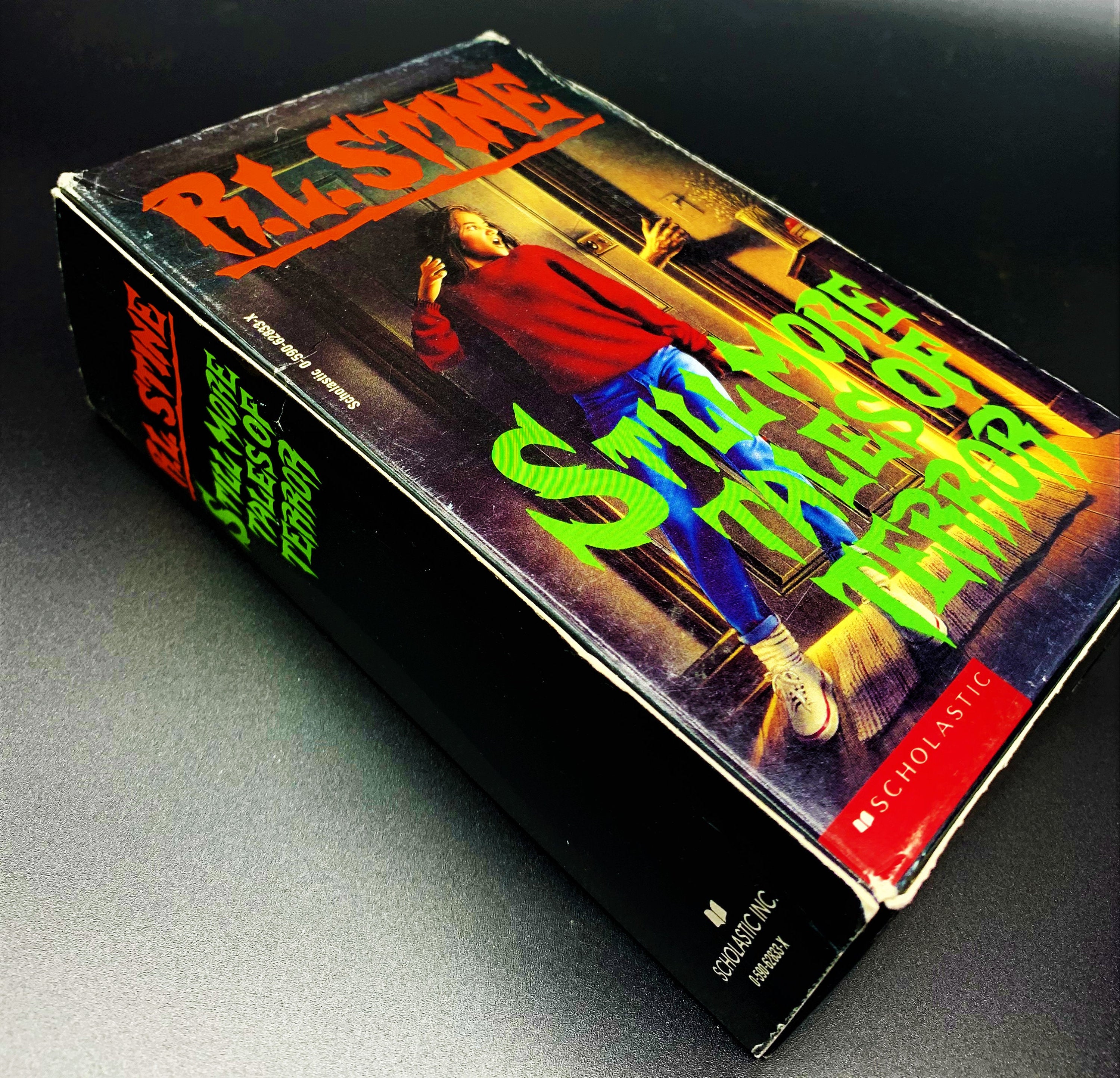 Fear Street Slipcases (NO BOOKS) - Choose ONE