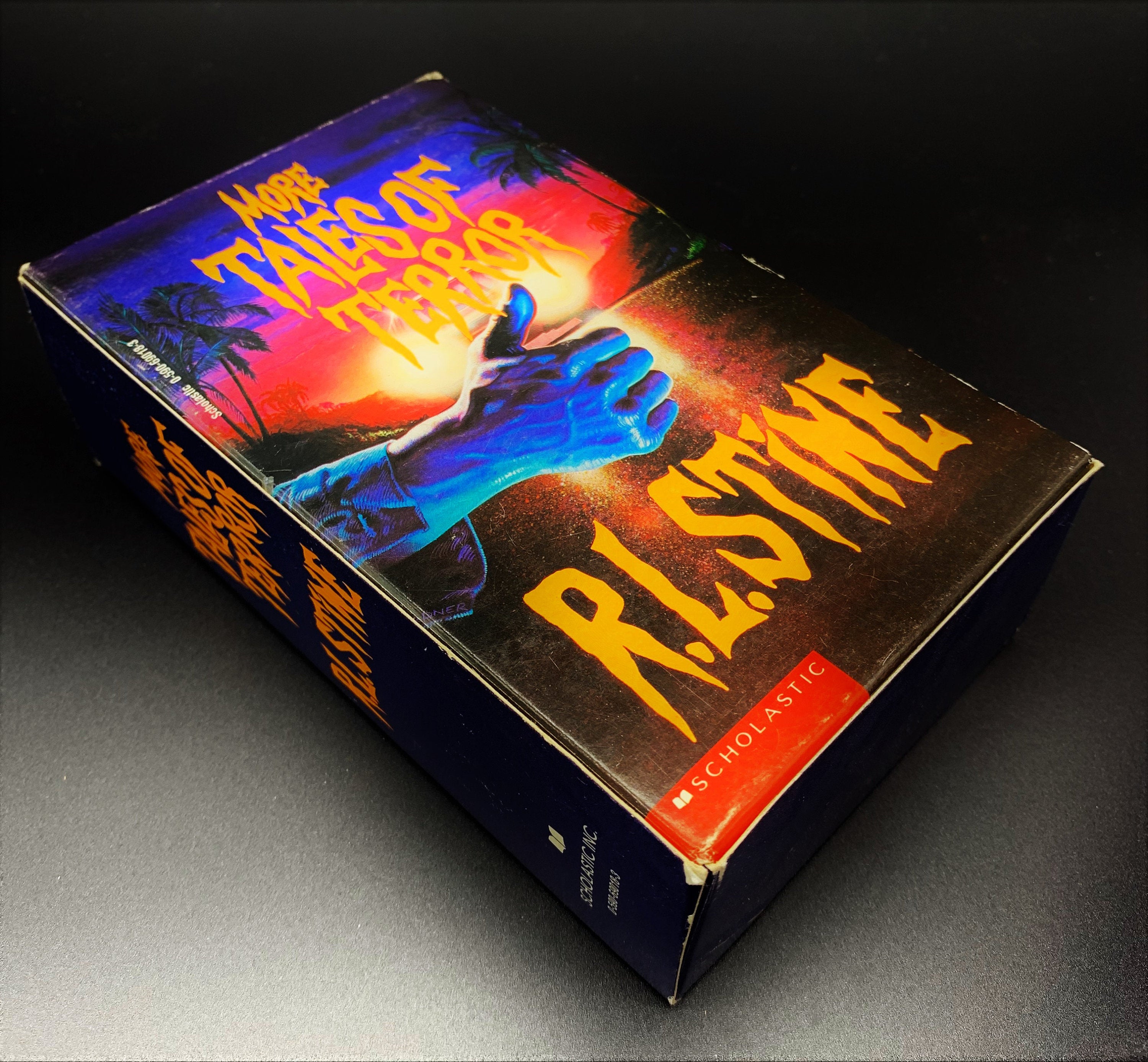 Fear Street Slipcases (NO BOOKS) - Choose ONE