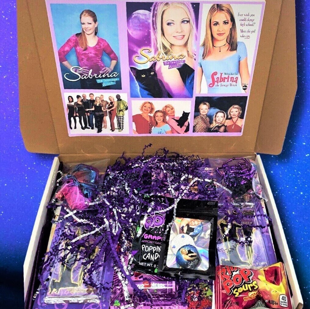 Sabrina Mystery Box! Sabrina the Teenage Witch Magazine, Books, Nostalgic gift, Birthday boxes, Mystery box, 90's fan,