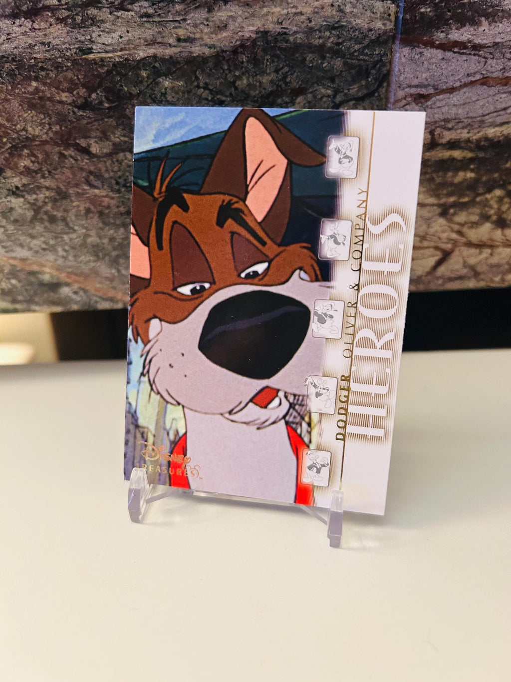 Oliver & Company Dodger 2003 Disney Treasures Trading Card